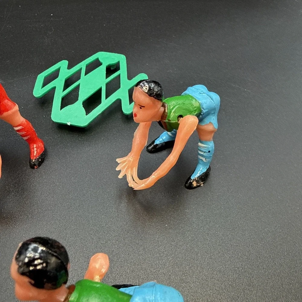 Oddest Vintage Sports‎ Cake Topper Hong Kong Basketball?